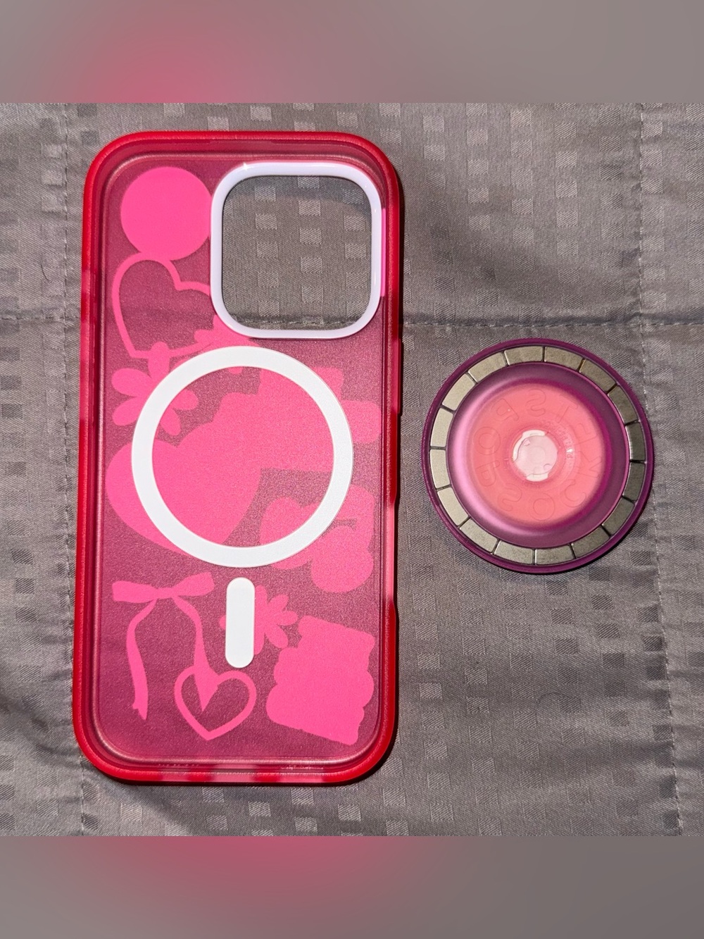 Bookish iPhone 16 Pro Case & pop socket - Picture 2 of 2